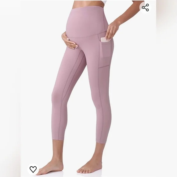 Maternity Athletic Leggings, Shorts and Shirts Lot, size Maternity XS-S - Picture 14 of 14